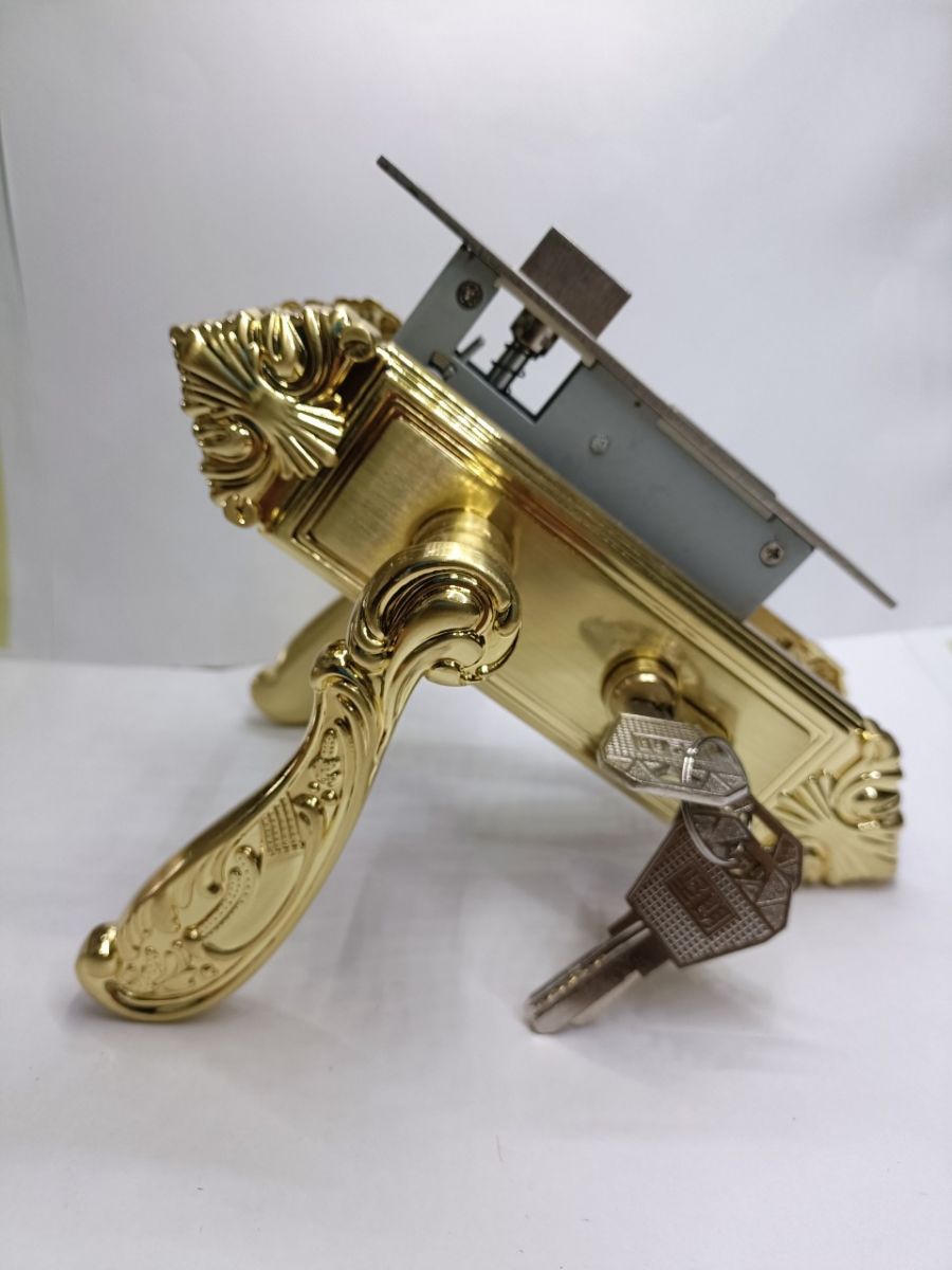 Khóa cửa tay gạt