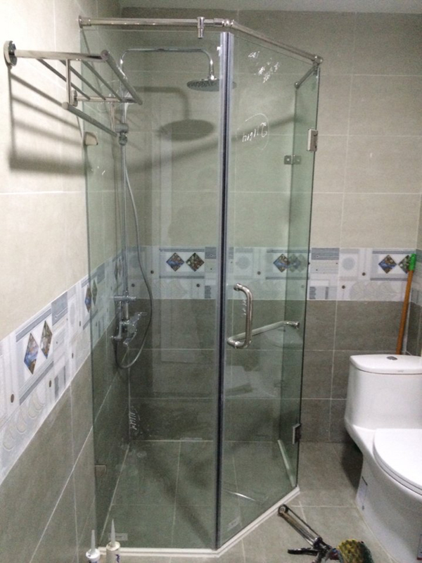 NHẬN LẮP ĐẶT VÁCH KÍNH NHÀ TẮM