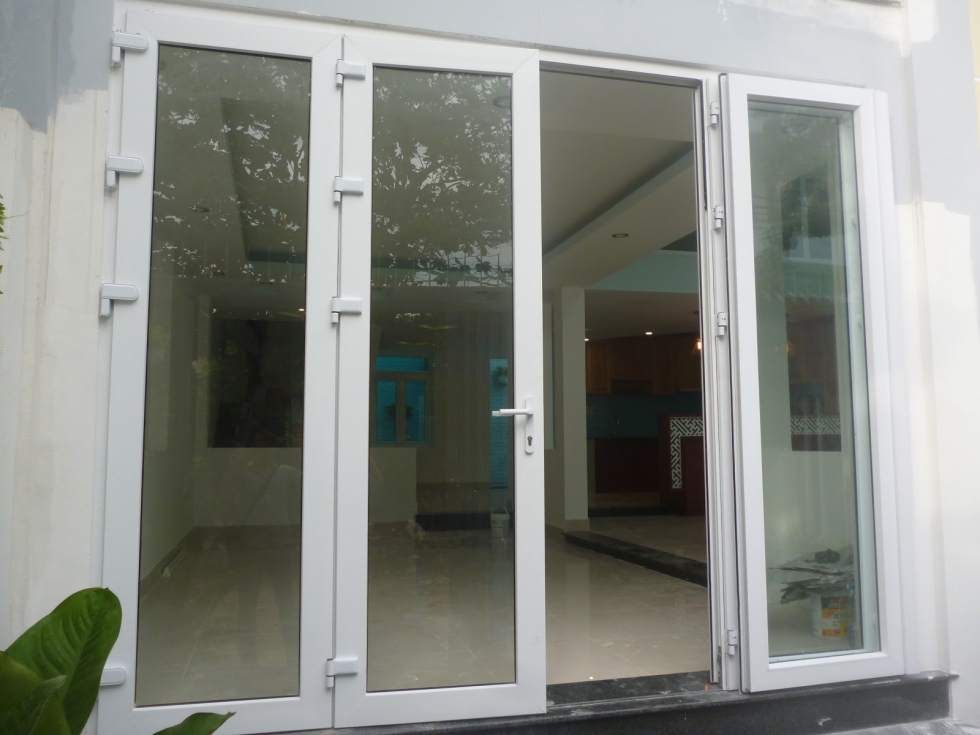 CỬA NHỰA XẾP TRƯỢT NGĂN PHÒNG GIÁ CÒN DƯỚI 2.000.000 đ /1 m2