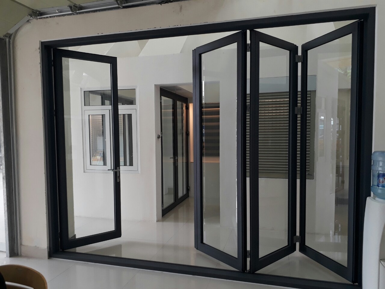 CỬA NHÔM XINGFA 4 CÁNH GIÁ RẺ BẢO HÀNH DÀI HẠN