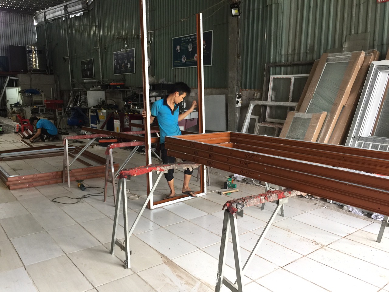 CÔNG TY SẢN XUẤT CỬA NHÔM KÍNH CÁC LOẠI