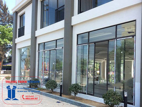 Cửa đi nhôm xingfa mở trượt